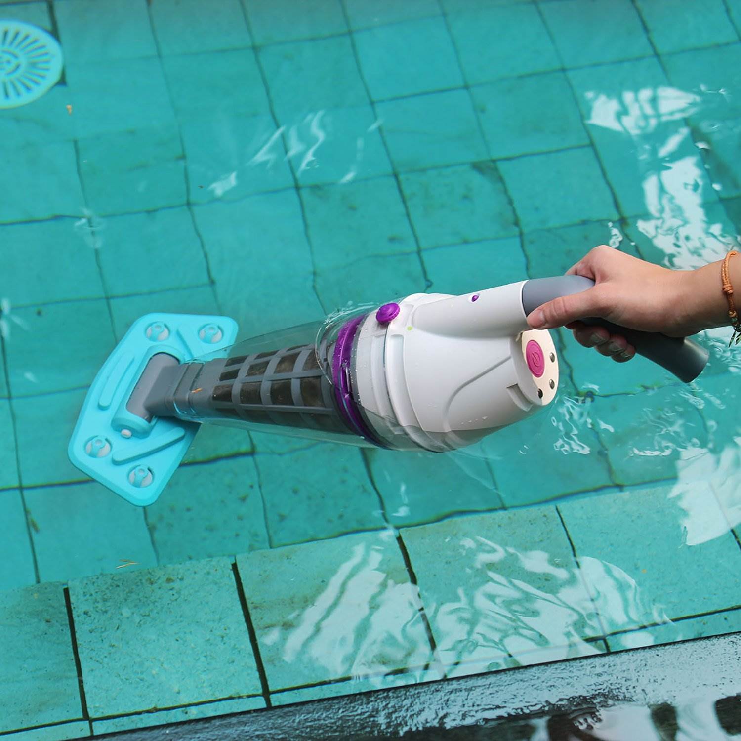 hand pool vacuum cleaner