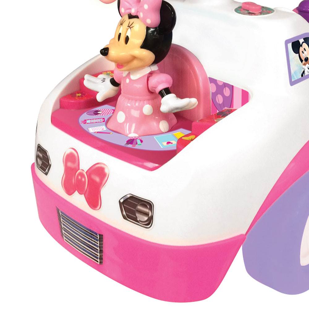 minnie mouse ride on aeroplane