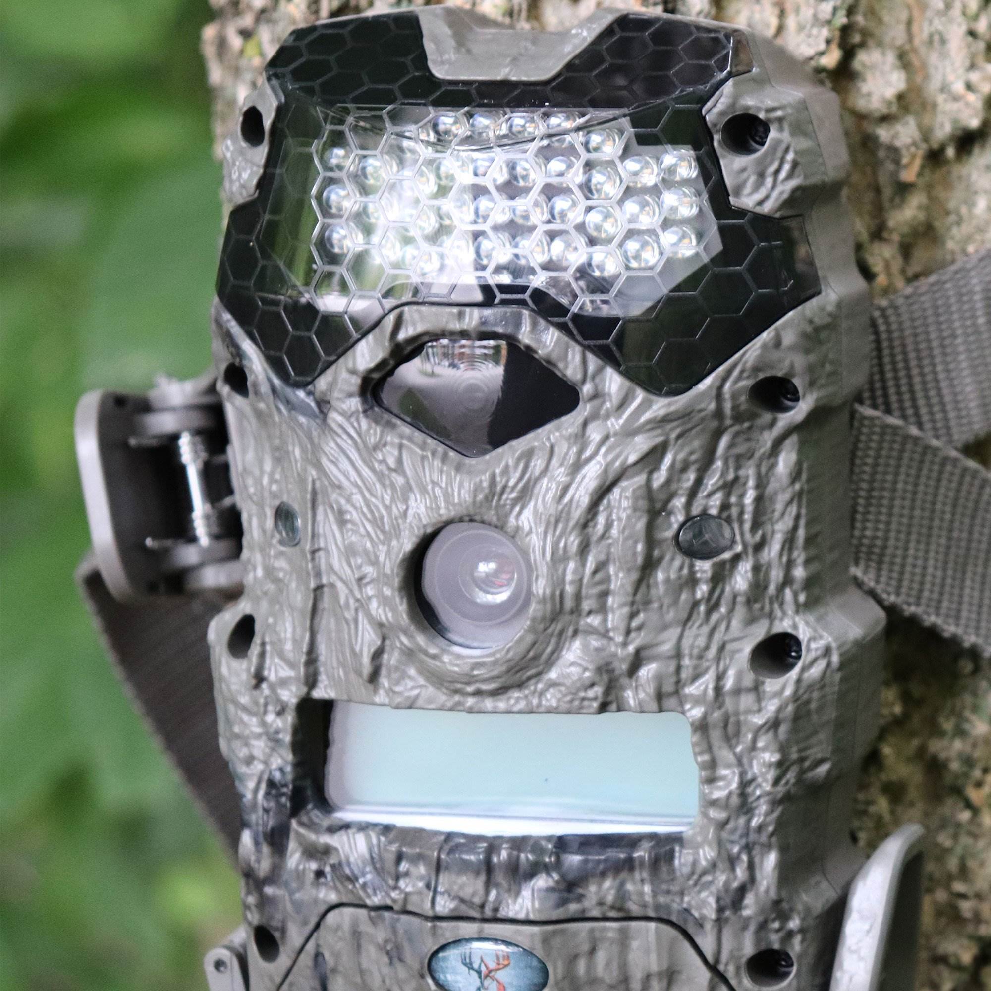 Wildgame Innovations Mirage 18 Lightsout 18MP 720p Hunting Game Trail