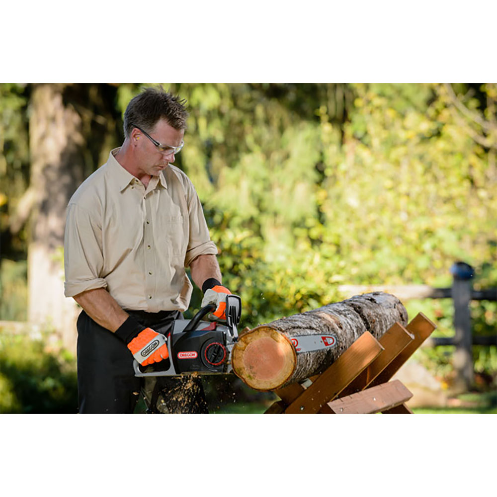 Oregon CS300 40V Max 16" Lithium Ion Battery Self Sharpening Cordless