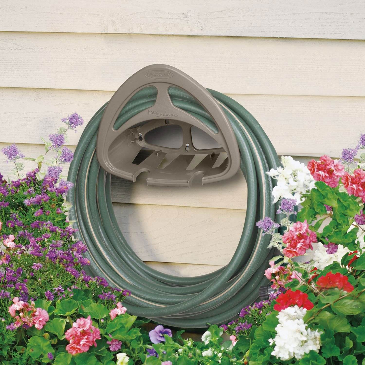 Suncast Hangout Outdoor Wall Mounted Garden Hose Holder with Shelf