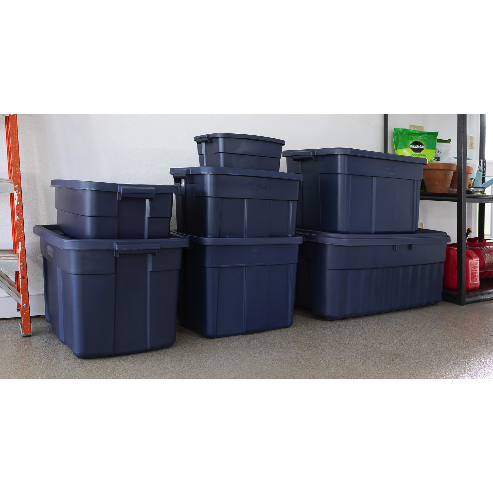 Rubbermaid Roughneck 10 Gallon Rugged Stackable Storage Tote Container