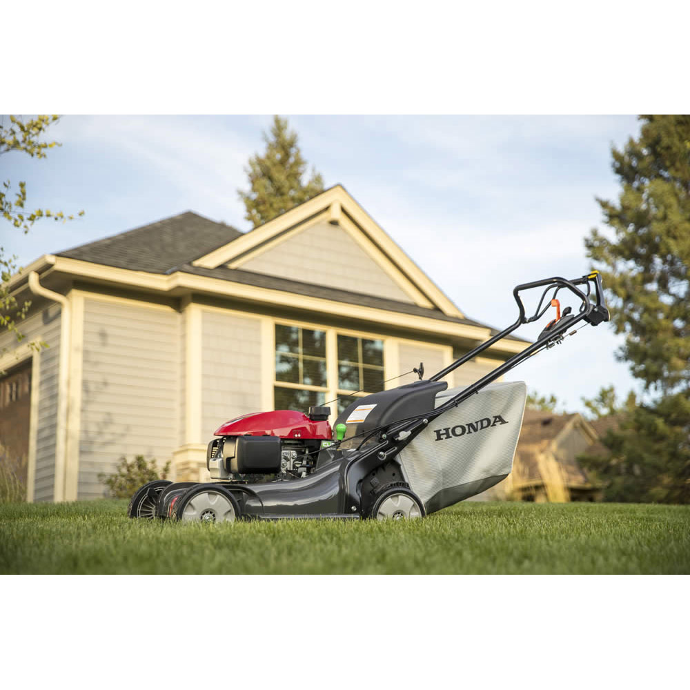 Honda HRX217K6HYA 21 Inch 4 In 1 Versamow System Gas Walk Behind Lawn