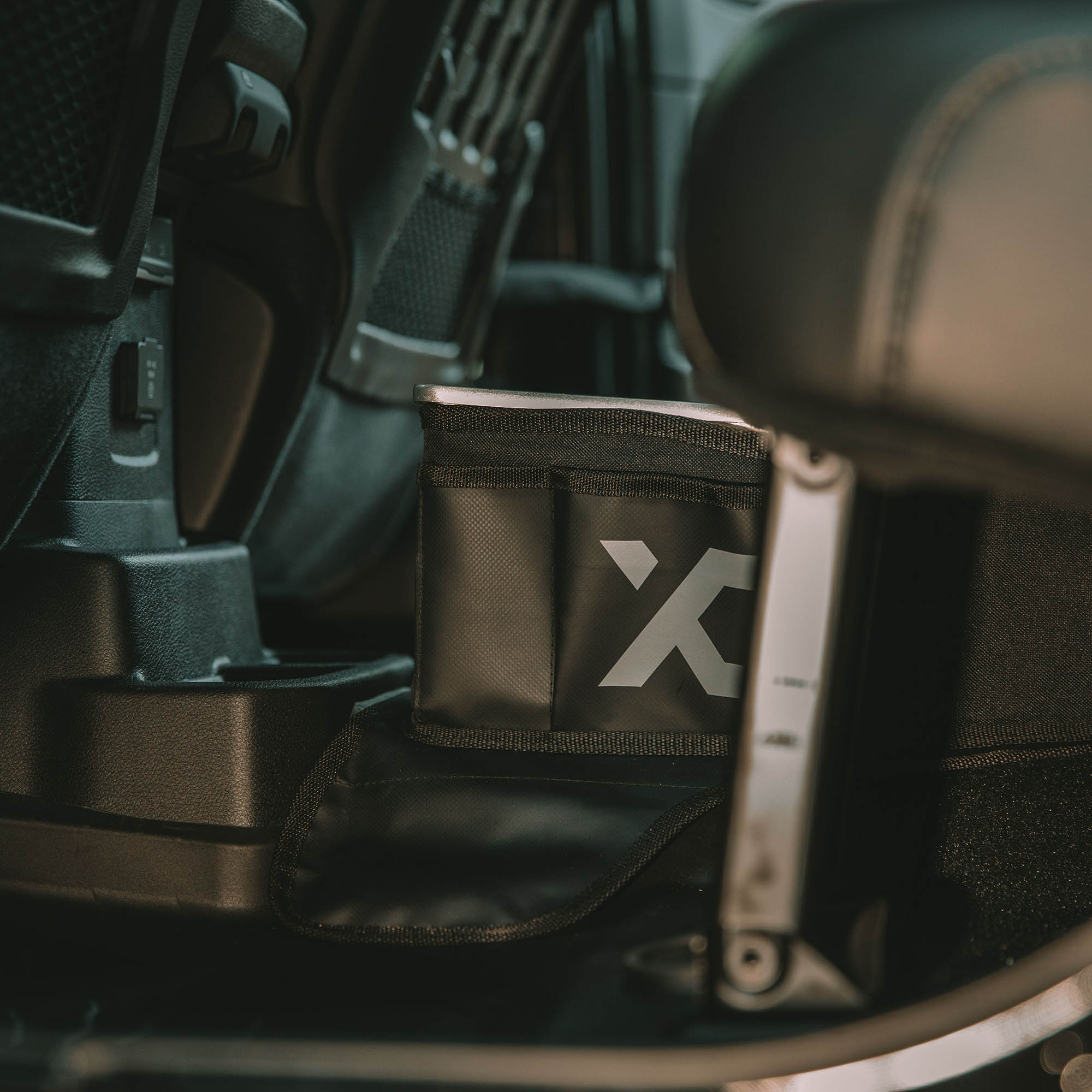 Black XG Cargo XG-305 Kleen Kan Removable Storage Bin Vehicle Trash Can for Jeep Wrangler JL or JK