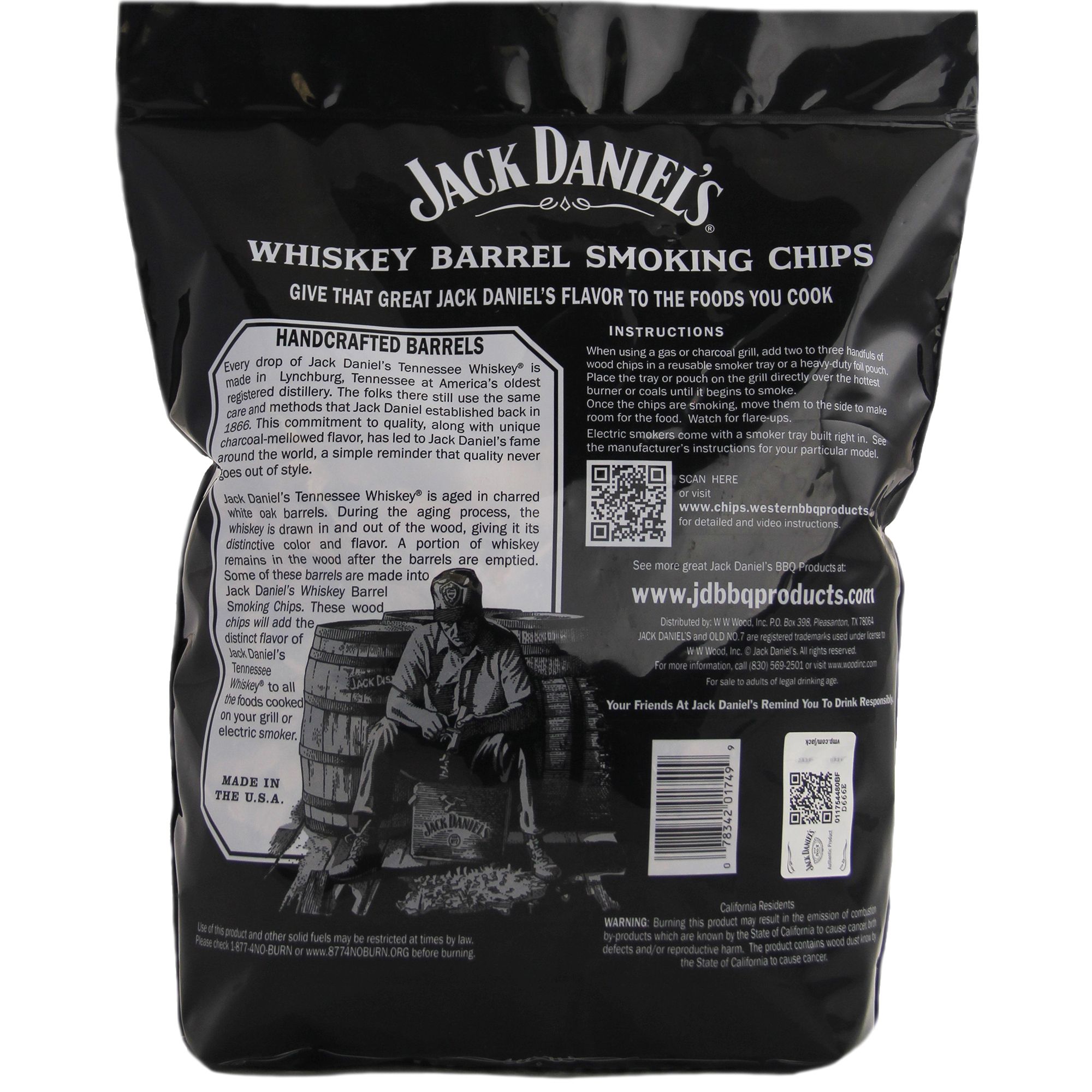 Jack Daniel's Whiskey Barrel Smoking Oak Wood Chips, 180 Cubic Inches