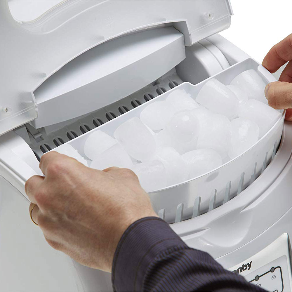Danby 2Pound Capacity Electric SelfCleaning Portable Ice Maker (Open