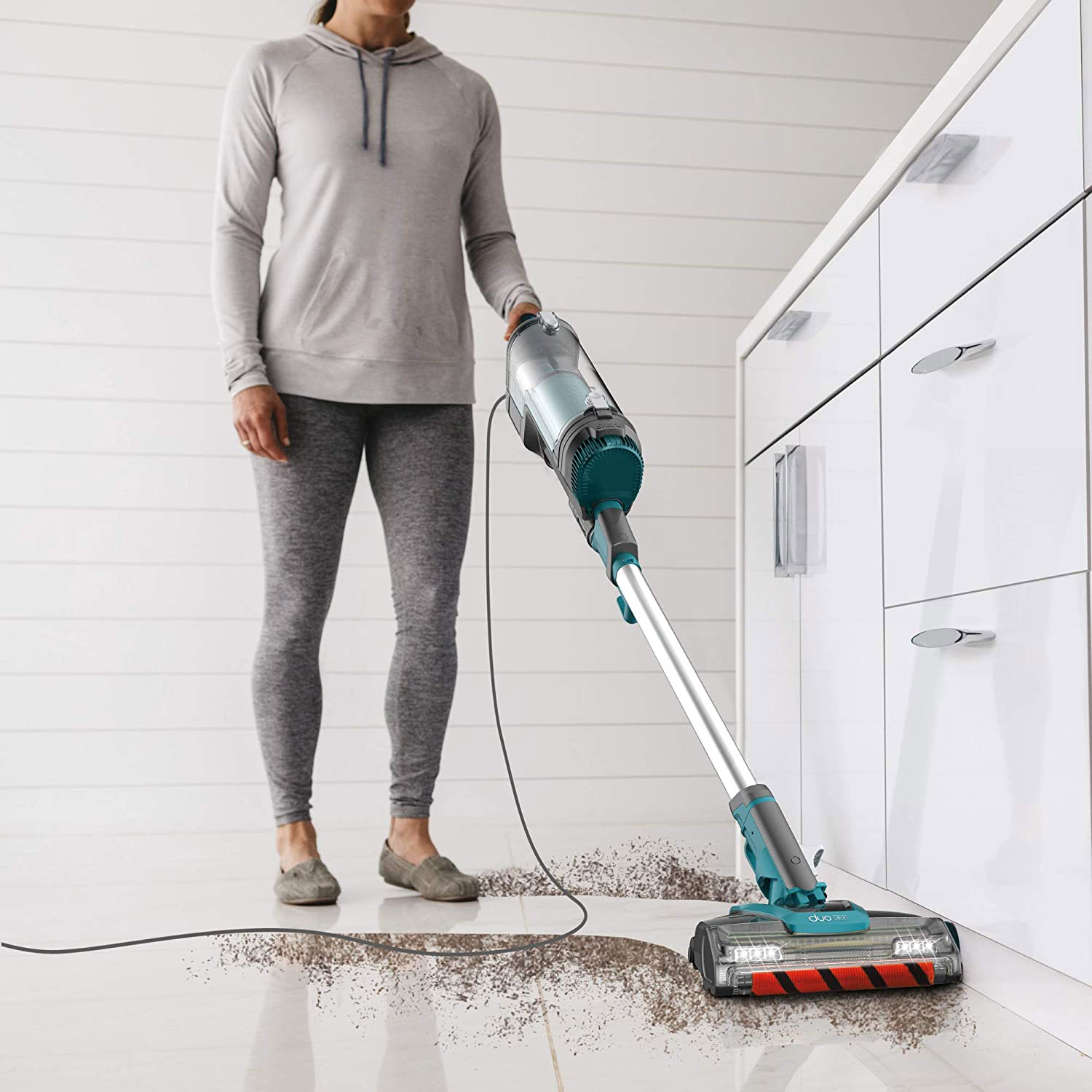Shark LZ601 APEX UpLight DuoClean Lift Away Bagless HEPA Stick Vacuum