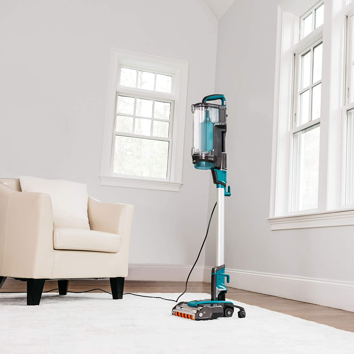 Shark LZ601 APEX UpLight DuoClean Lift Away Bagless HEPA Stick Vacuum