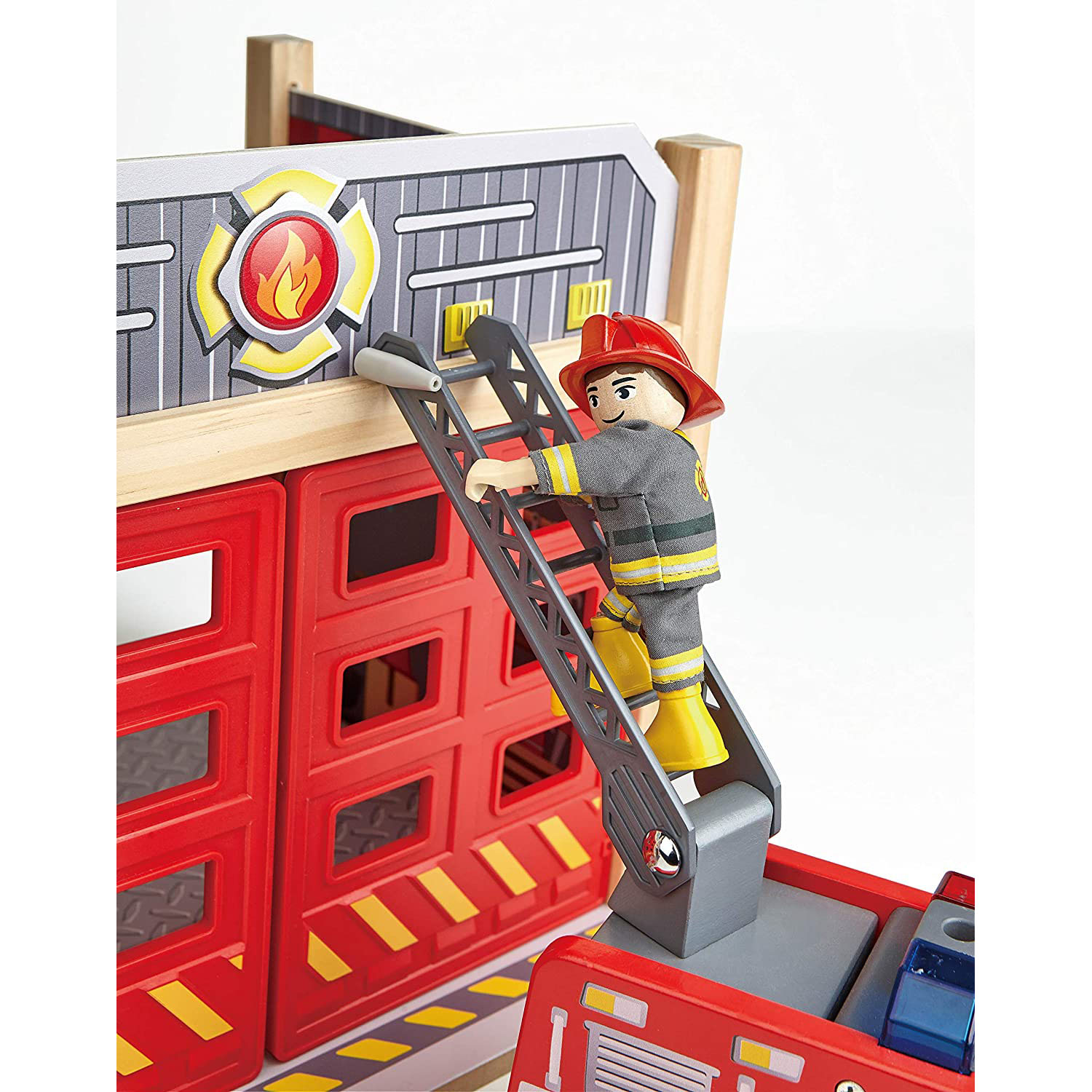 melissa & doug wooden fire truck with 3 firefighter play figures