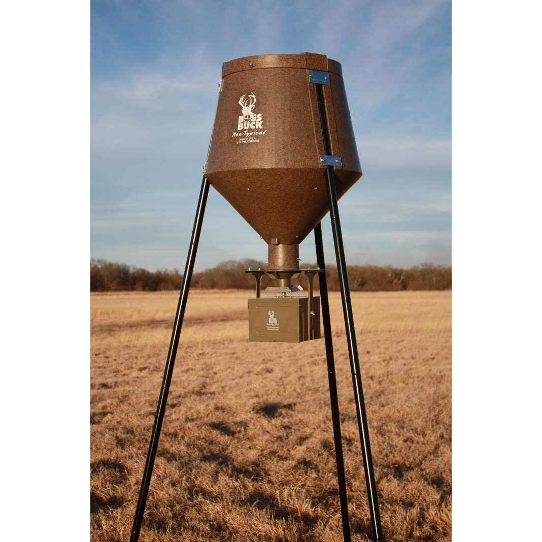Boss Buck Hunting 200 Series Large Wildlife Deer Feeder 200lb Capacity