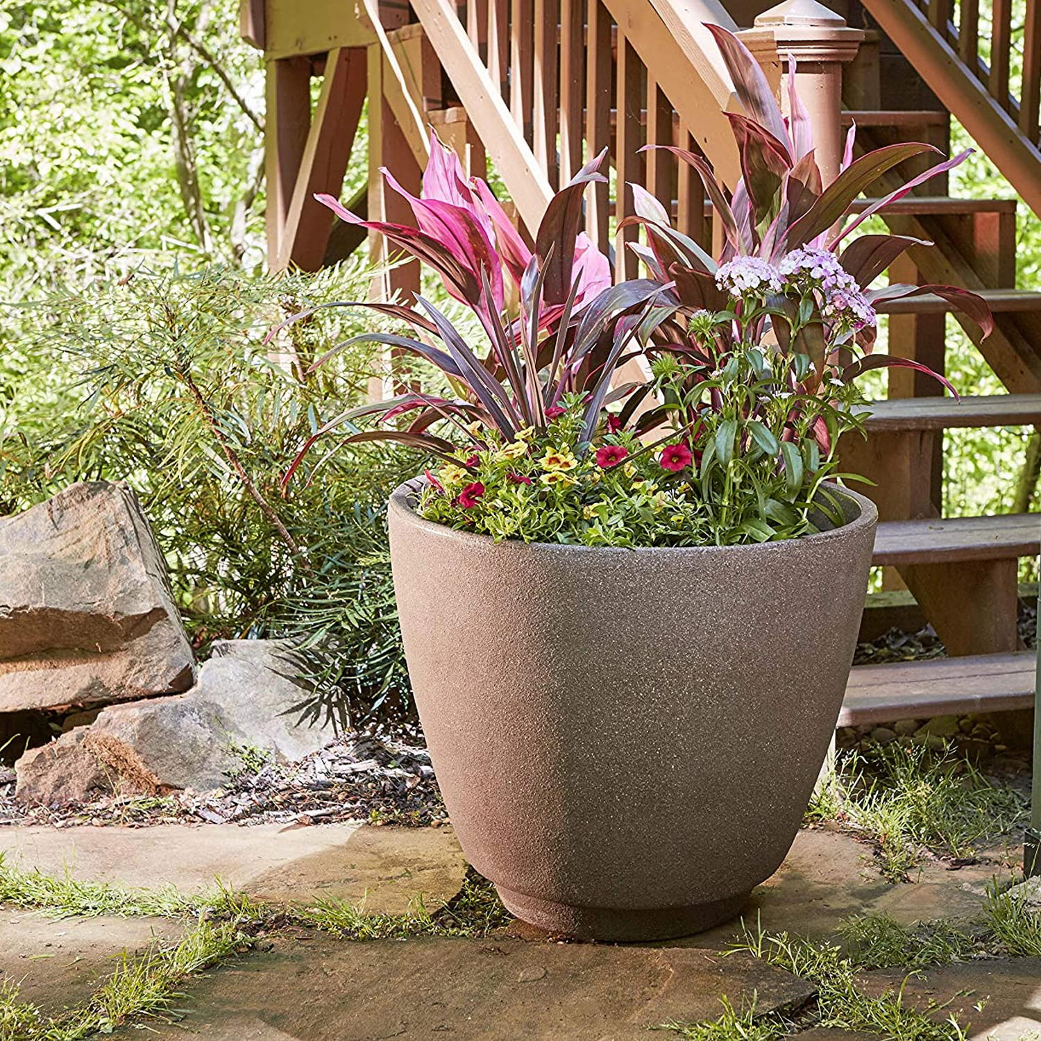 Southern Patio RMT2004GB Metro 20 Inch Diameter Brown