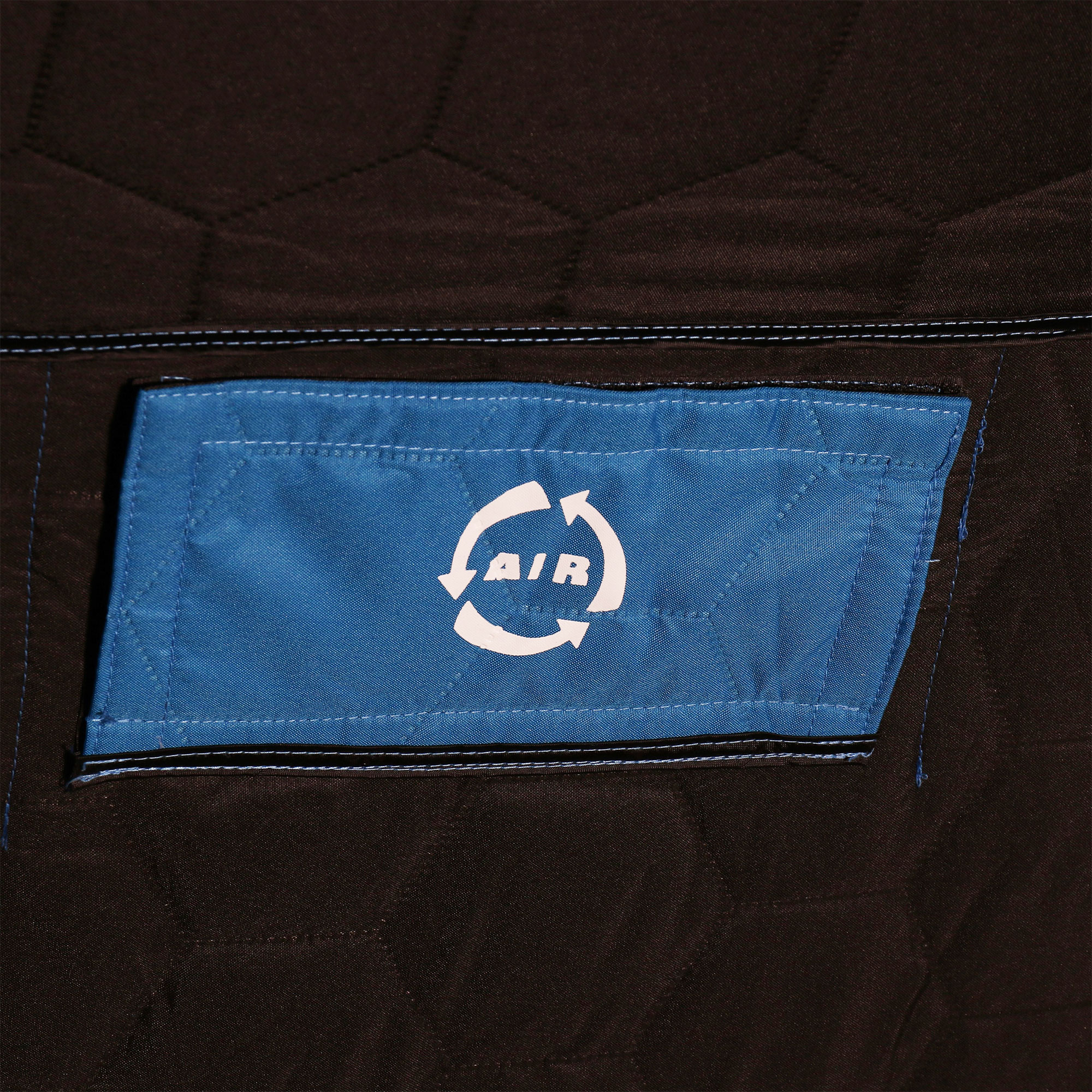 CLAM X-600 Portable 11.5 Ft 6 Person Pop Up Ice Fishing Thermal