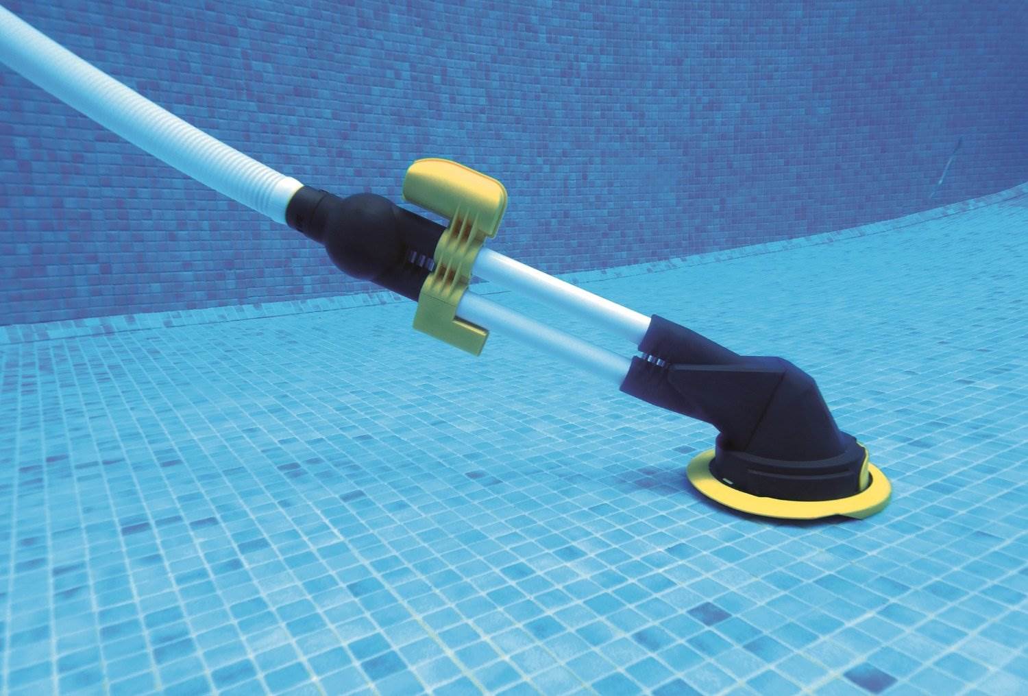 above ground pool vacuums