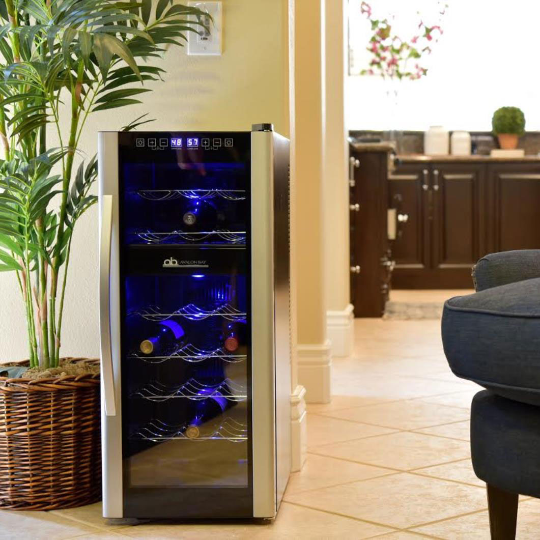 Avalon Bay 25 Inch 18 Bottle Thermoelectric Digital LED Wine Cooler